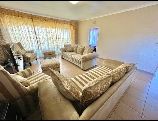 2 BEDROOM APARTMENT FOR SALE IN QUELLERIE PARK